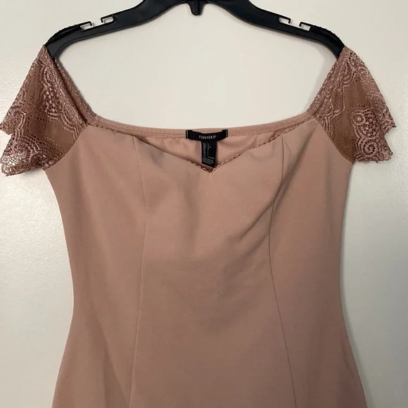 NWT Forever 21 Nude Dress with Lace details Size L - Picture 6 of 7